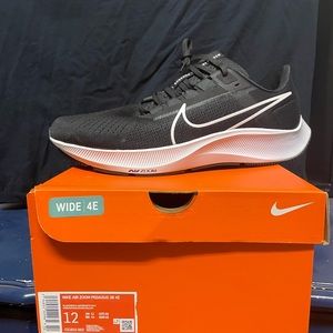 Nike Pegasus Zoom 38 - Wide